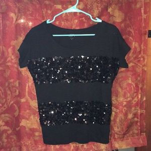 Black tee shirt with sequin stripes